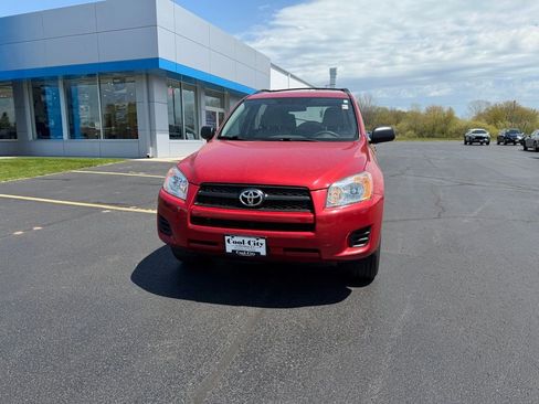 Used 2012 Toyota RAV4 4WD w/ Value Pkg image 3