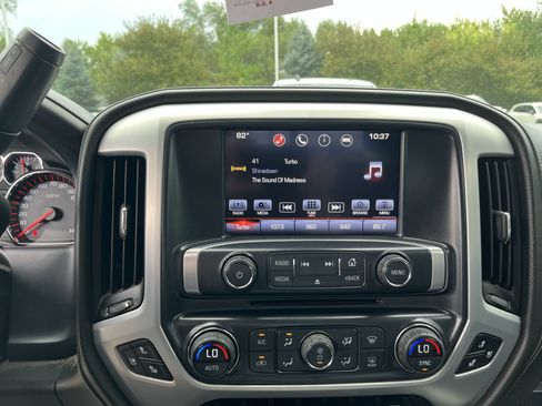 Used 2016 GMC Sierra 2500 SLT w/ Duramax Plus Package AWD/4WD image 13