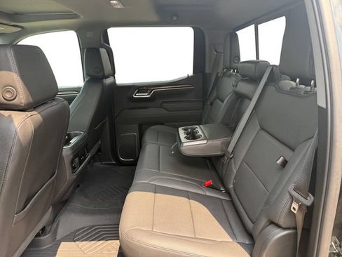 Used 2026 Chevrolet Silverado 1500 LT Trail Boss w/ LT Trail Boss Premium Package AWD/4WD image 22
