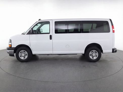 Used 2025 Chevrolet Express 3500 LT w/ LT Preferred Equipment Group image 5