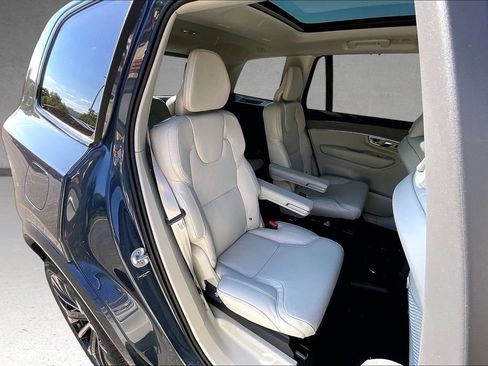 New 2026 Volvo XC90 T8 Ultra w/ Protection Package Premier AWD/4WD image 9