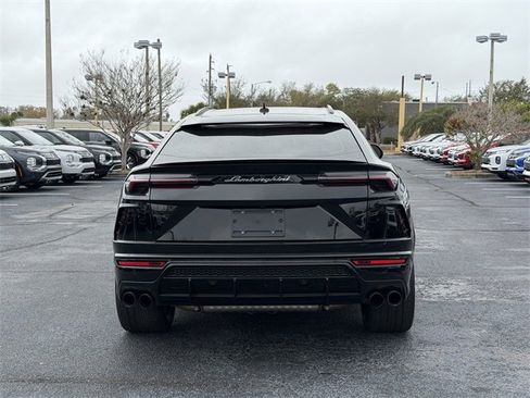 Used 2022 Lamborghini Urus image 7