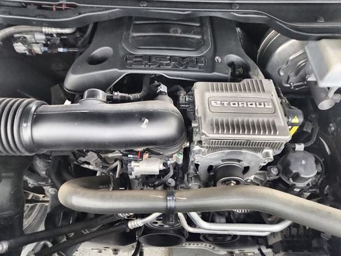 Used 2023 RAM 1500 Laramie AWD/4WD image 39