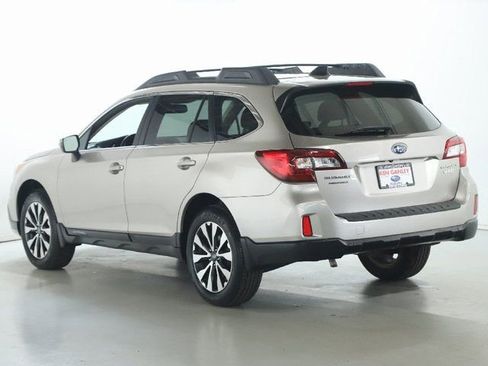 Used 2016 Subaru Outback 2.5i Limited AWD/4WD image 39