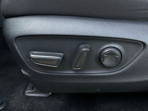 Used 2025 Toyota RAV4 XLE image 11