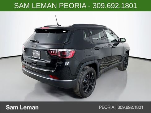 New 2026 Jeep Compass Latitude image 7