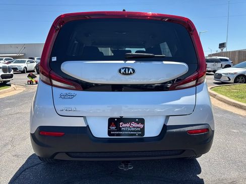 Used 2021 Kia Soul LX FWD image 5