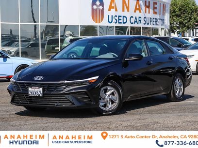 Used 2025 Hyundai Elantra SE w/ Cargo Package