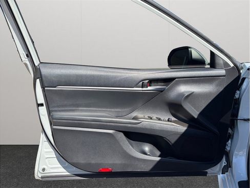 Used 2023 Toyota Camry LE FWD image 16
