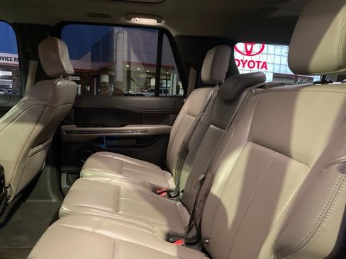 Used 2019 Ford Expedition Max XLT w/ Equipment Group 202A image 11