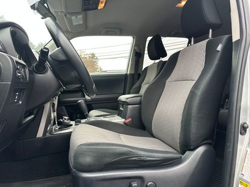 Used 2019 Toyota 4Runner SR5 image 3