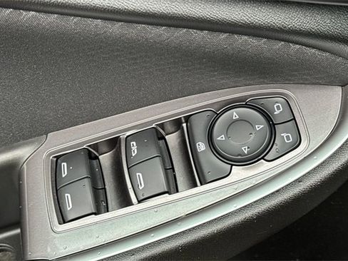 Used 2023 Chevrolet Malibu LT image 12