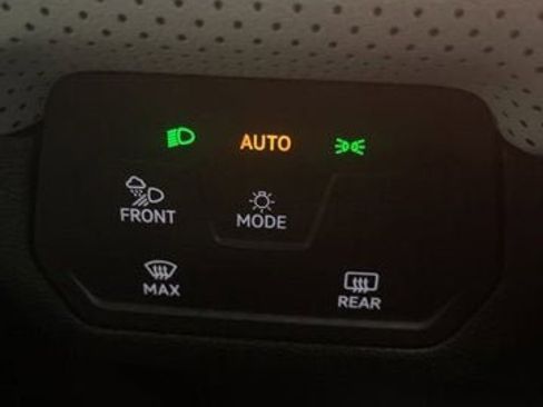 Used 2024 Volkswagen Atlas Cross Sport SEL Premium R-Line AWD/4WD image 19