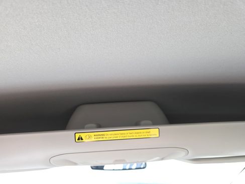 Used 2020 Ford Transit Connect XL image 35