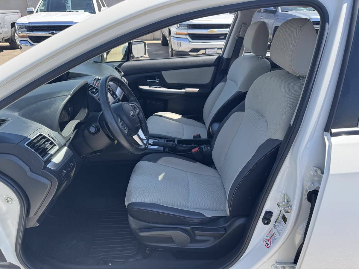 Used 2017 Subaru Crosstrek 2.0i Premium w/ Moonroof Package AWD/4WD image 22
