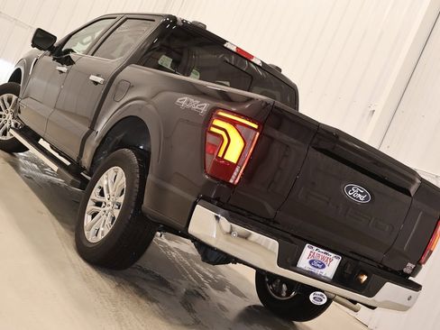 New 2025 Ford F150 Lariat w/ Equipment Group 502A High image 34