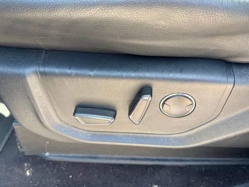 Used 2023 Ford Expedition Limited RWD image 11