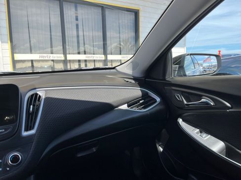 Used 2024 Chevrolet Malibu LT image 25