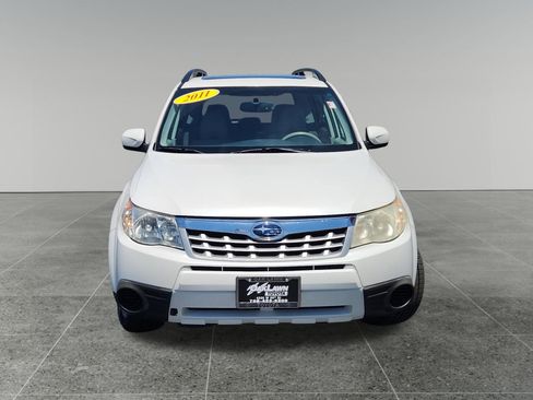 Used 2011 Subaru Forester 2.5X Premium w/ All-Weather Pkg AWD/4WD image 2