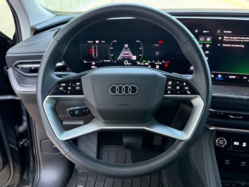Used 2025 Audi Q5 Premium Plus AWD/4WD image 27