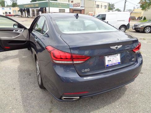 Used 2017 Genesis G80 3.8 RWD image 12