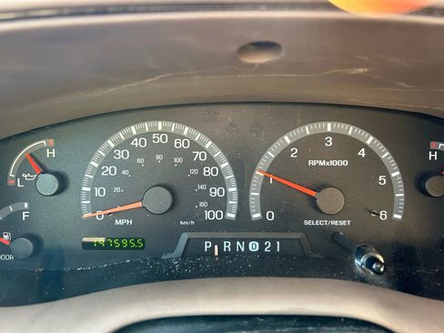 Used 1999 Ford Expedition XLT RWD image 26