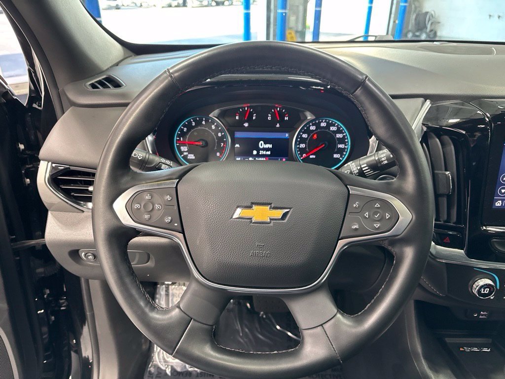 Used 2023 Chevrolet Traverse LT w/ LT Premium Package AWD/4WD image 14
