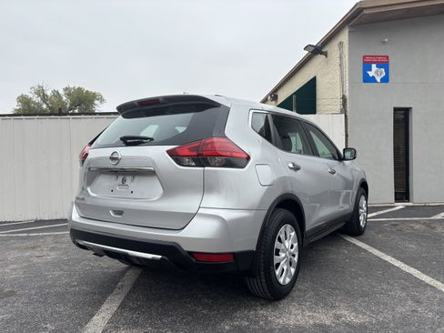 Used 2017 Nissan Rogue S image 8