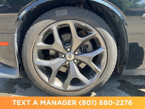 Used 2019 Dodge Challenger R/T RWD image 25