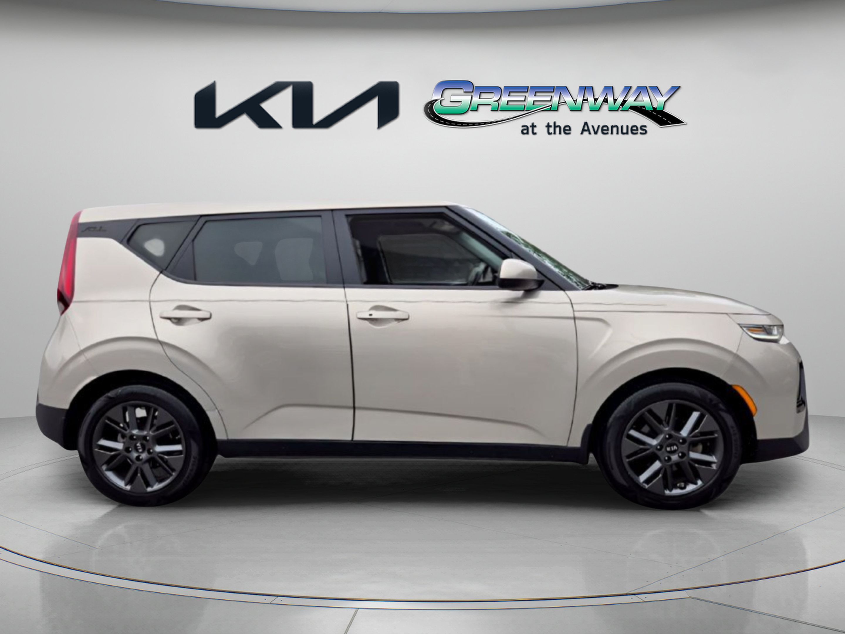 Used 2020 Kia Soul EX FWD image 8