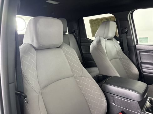 Used 2026 Toyota Tacoma SR5 AWD/4WD image 30