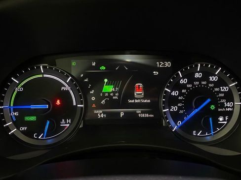 Used 2021 Toyota Highlander XLE image 19