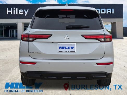 Used 2022 Mitsubishi Outlander SEL Black Edition image 5