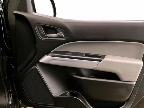 Used 2018 Chevrolet Colorado LT AWD/4WD image 23