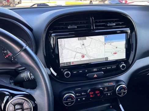 Used 2022 Kia Soul GT-Line image 6