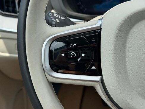 New 2026 Volvo XC60 B5 Ultra w/ Protection Package Premier AWD/4WD image 9