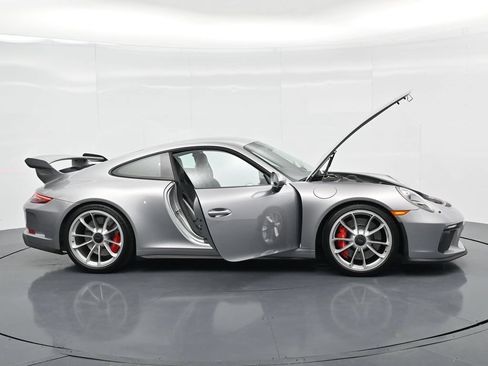 Certified 2018 Porsche 911 GT3 RWD image 22