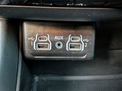 Certified 2024 Dodge Durango GT image 26