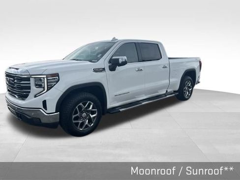 Used 2022 GMC Sierra 1500 SLT w/ SLT Premium Plus Package AWD/4WD image 6