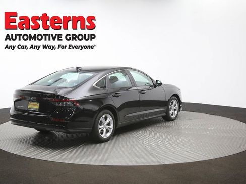 Used 2025 Honda Accord LX image 41