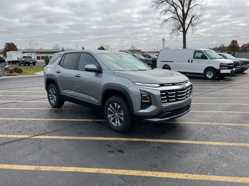 New 2026 Chevrolet Equinox LT w/ Convenience Package II image 7