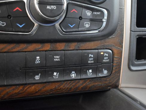 Used 2015 RAM 1500 Laramie Longhorn w/ Convenience Group image 36