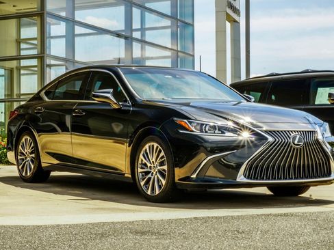 Used 2021 Lexus ES 350 w/ Premium Package FWD image 4