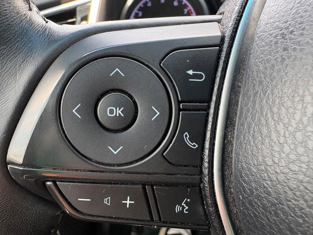 Used 2018 Toyota Camry SE w/ Moonroof Package FWD image 27