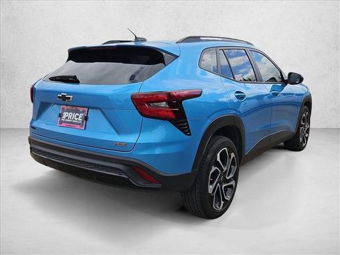 Used 2025 Chevrolet Trax RS w/ Driver Confidence Package image 5