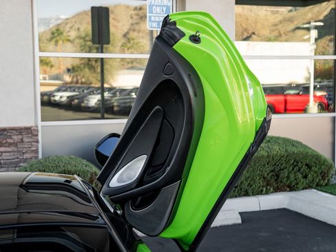 Used 2023 McLaren GT image 20