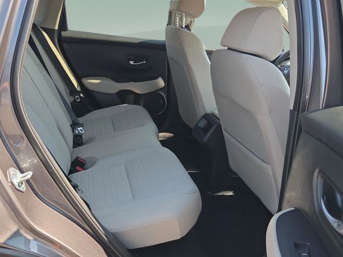 Certified 2026 Honda HR-V LX image 19