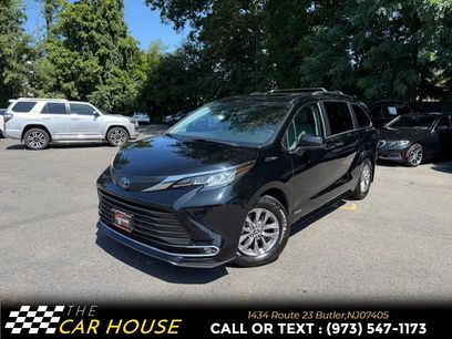 Used 2021 Toyota Sienna XLE