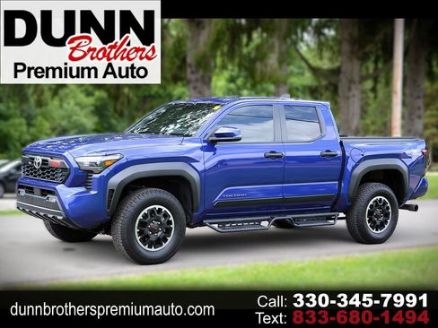 Used 2024 Toyota Tacoma TRD Off-Road w/ TRD Off Road Upgrade Package AWD/4WD image 1