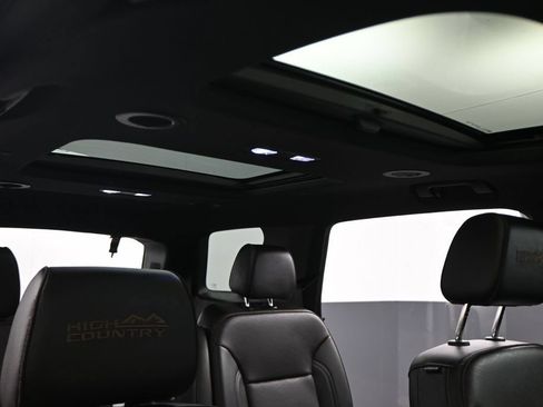 Used 2023 Chevrolet Traverse High Country w/ LPO, Floor Liner Package FWD image 22